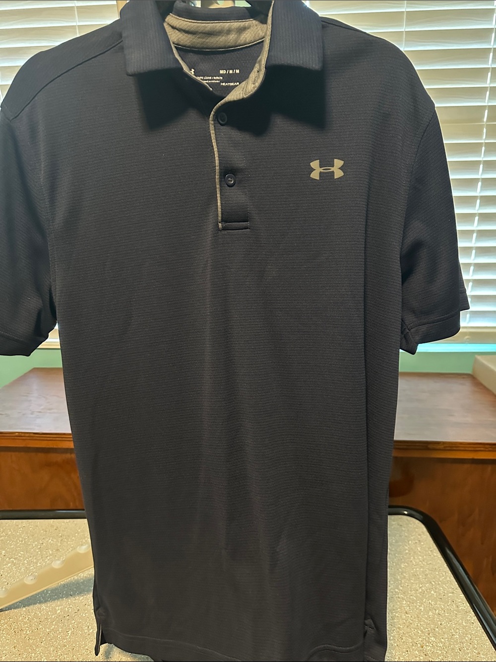 Under Armour Men’s Navy Polo with Gray Logo Accents Heat Gear